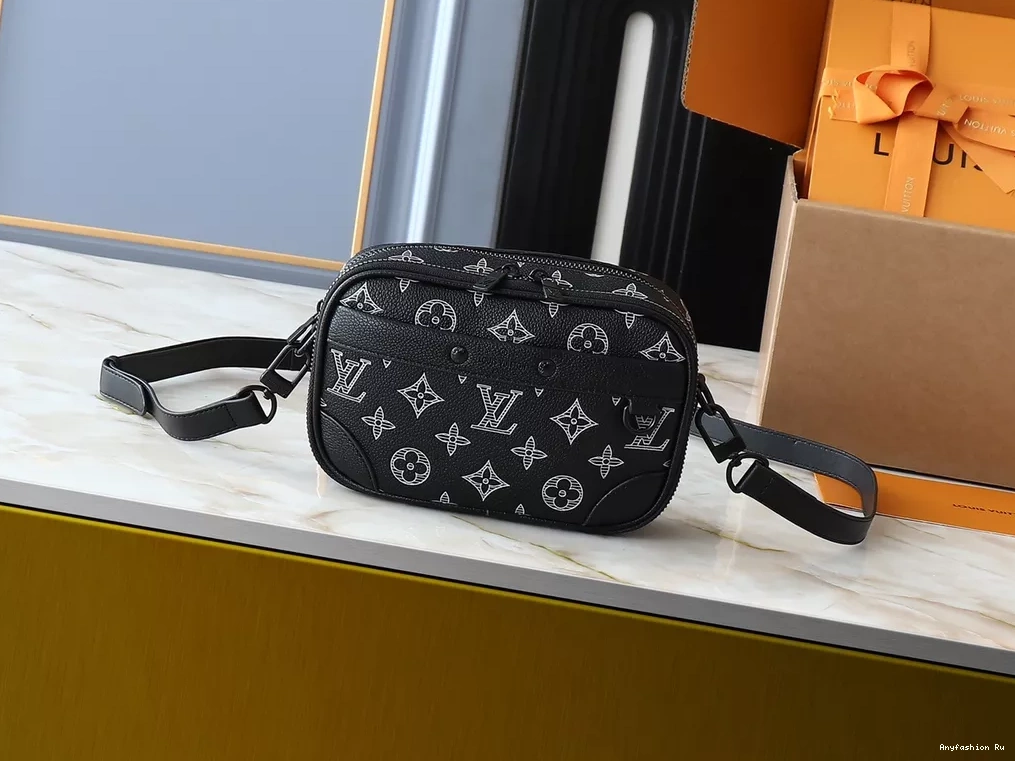 Soft Bags Messenger Unisex Vuitton For Louis 8756 0306